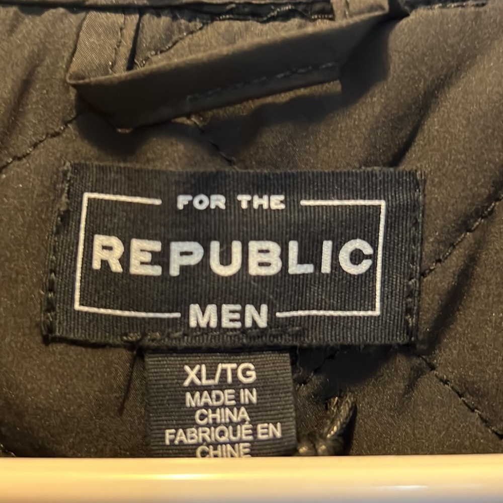 Winter/Fall Vest. - Picture 5 of 6